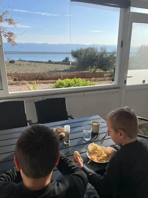 Apartman S Vyhledem Na More Vir 0*,  Croatia